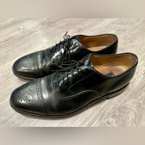 Johnson & Murphy Dress Shoes (Black, 10.5)